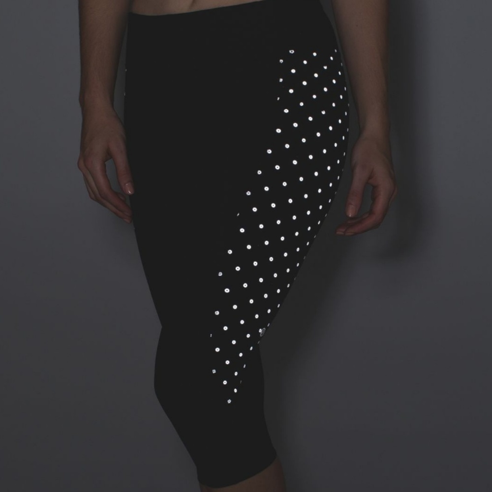 Lululemon Athletica Tight Stuff Reflective Crops